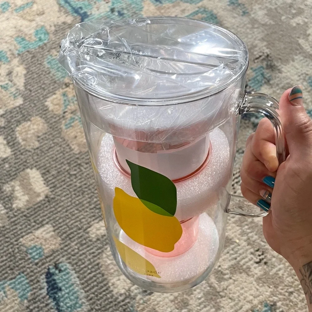 🍋 Kate Spade NY - Acrylic Lemon Pitcher & Set of 2 Cups 🍋